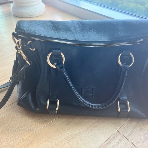 Gorgeous Dooney and Burke Satchel Florentine Leather Bag - Picture 7 of 13